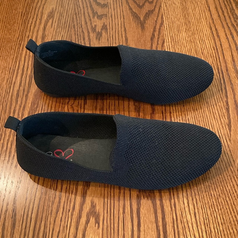 NWOB! Amore black fabric flats